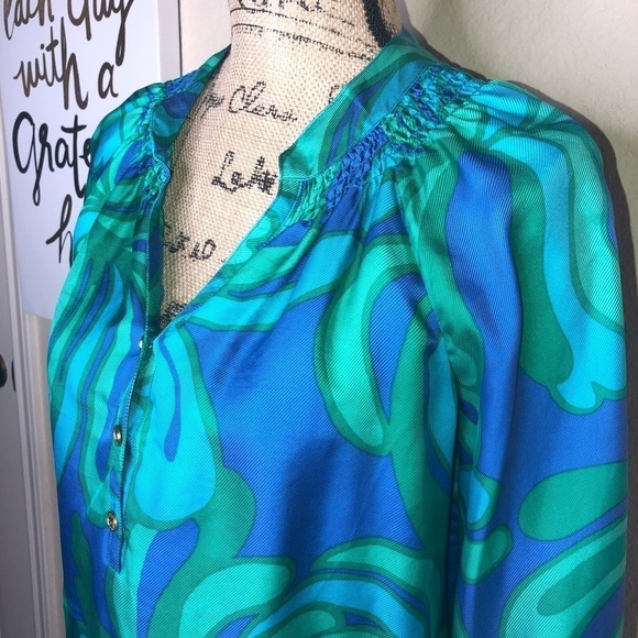 Lilly Pulitzer Elsa Silk Blouse with Smocked Neckline, Blue & Turquoise Size S - Picture 4 of 8